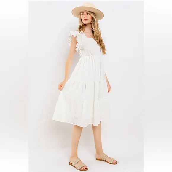 20 Beautiful Textured Tiered Ruffle Sleeve Midi Dress