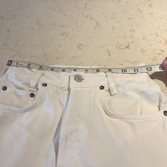 AGOLDE Women's White Denim Shorts SZ 25