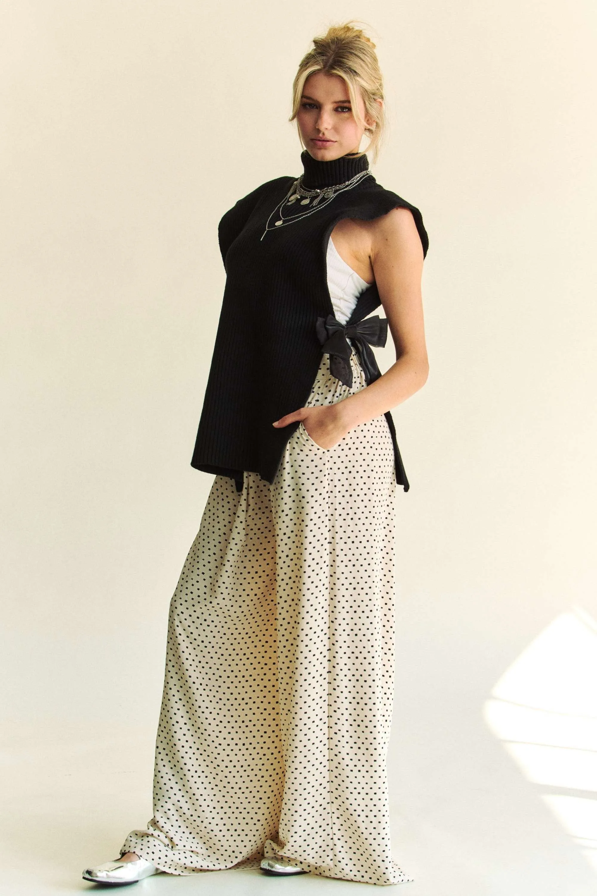 Black Turtleneck Sleeveless Knit Top