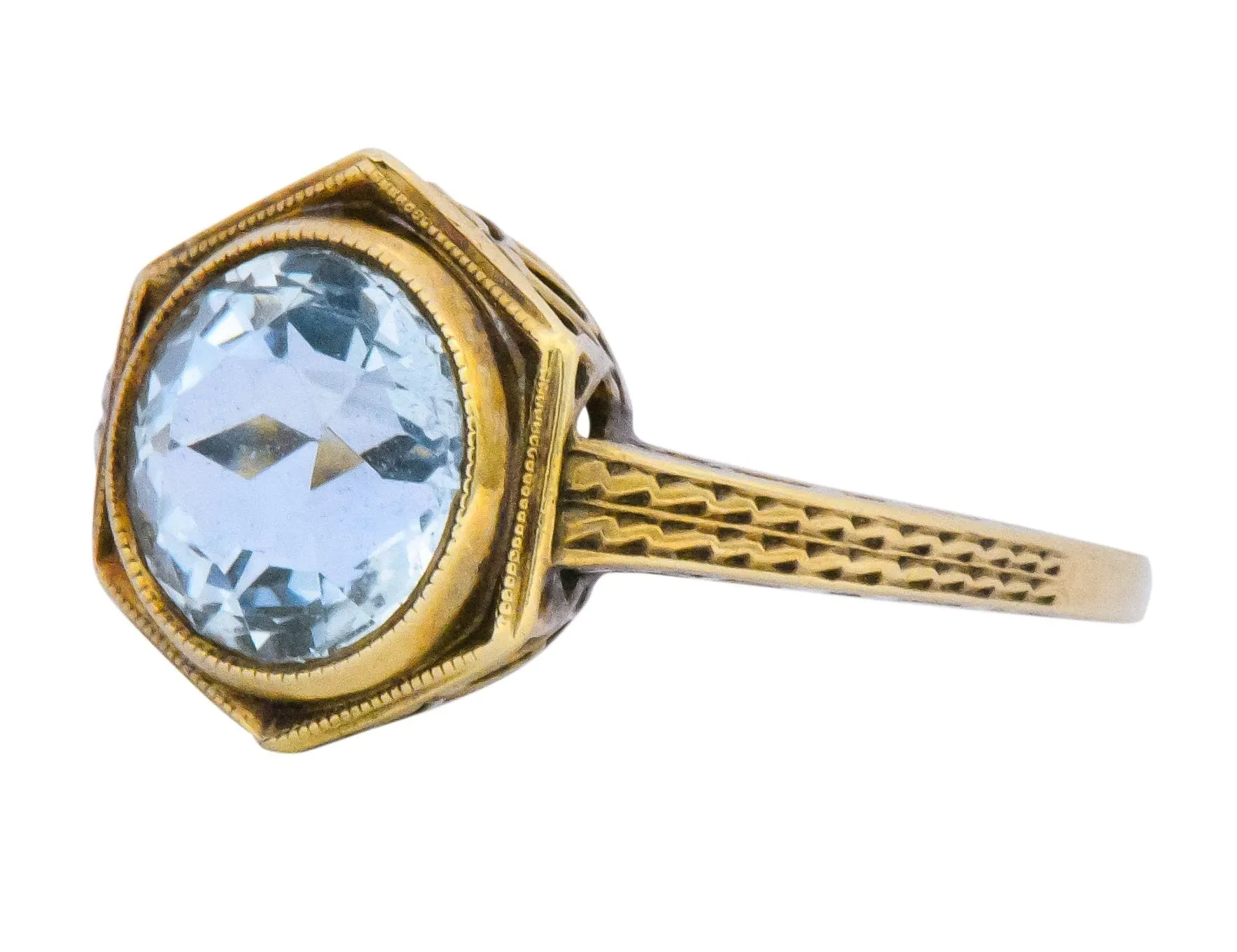Edwardian 2.50 CTW Aquamarine 14 Karat Gold Ring