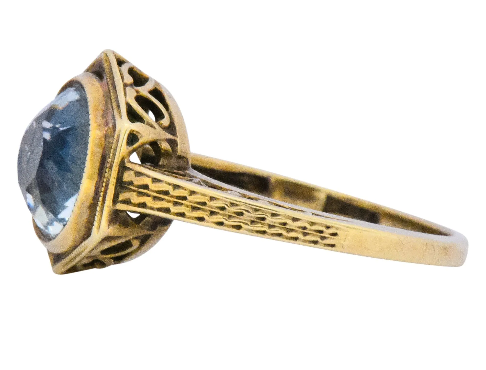 Edwardian 2.50 CTW Aquamarine 14 Karat Gold Ring