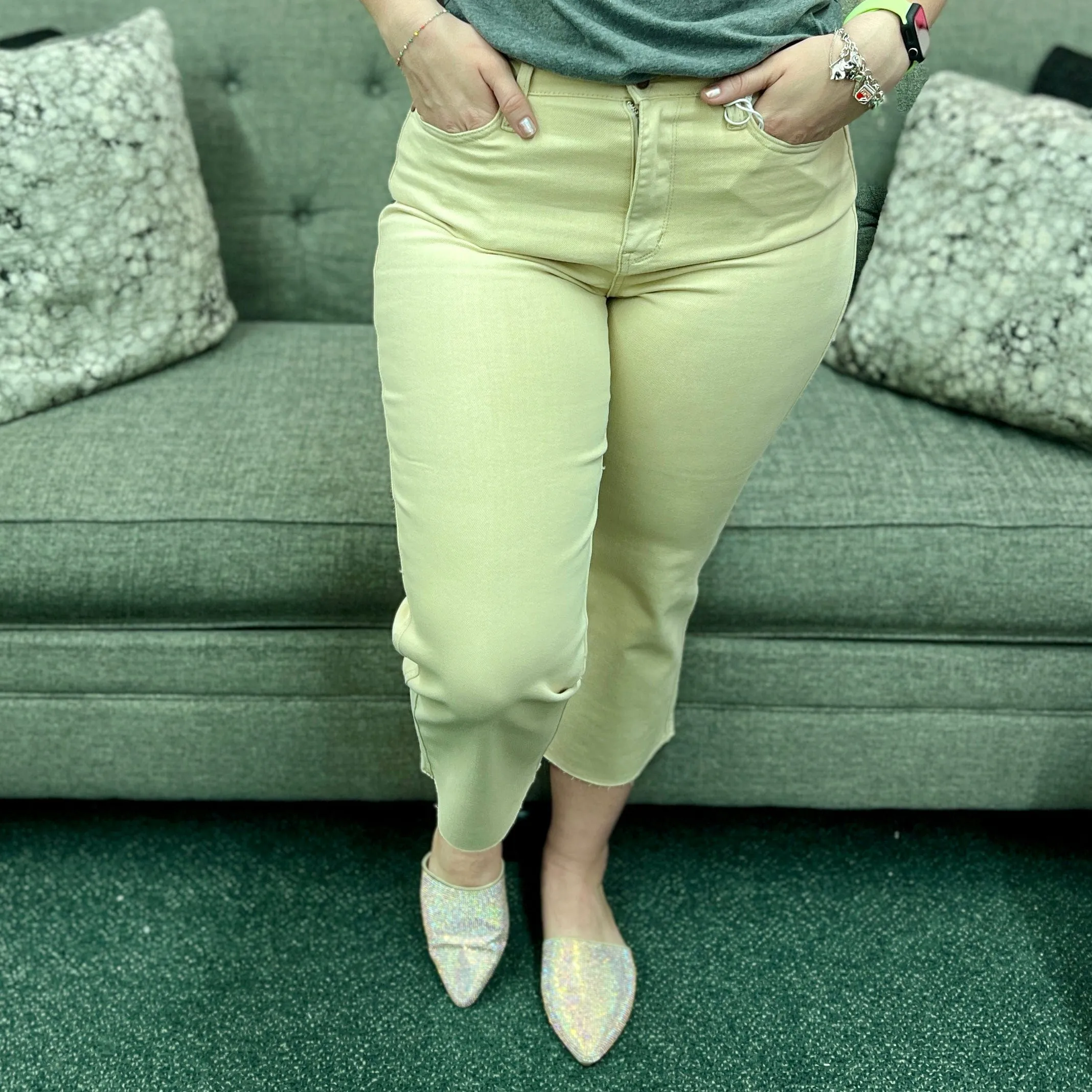 Judy Blue Crop Jeans - Bone