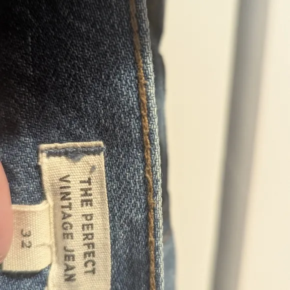 Madewell - Distressed Vintage Perfect Jean - Size 32