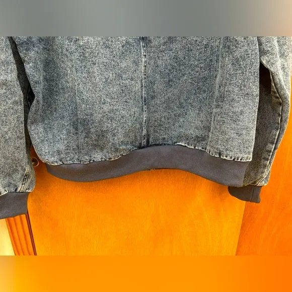 New Fantastic Fawn Denim Bomber Jacket with Pockets Size Small