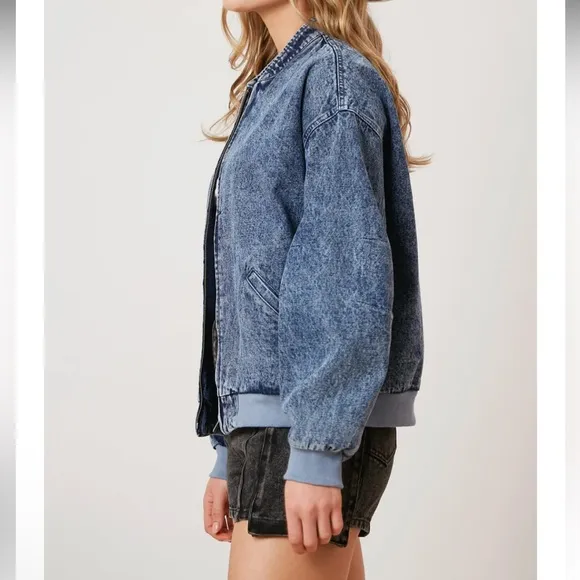 New Fantastic Fawn Denim Bomber Jacket with Pockets Size Small