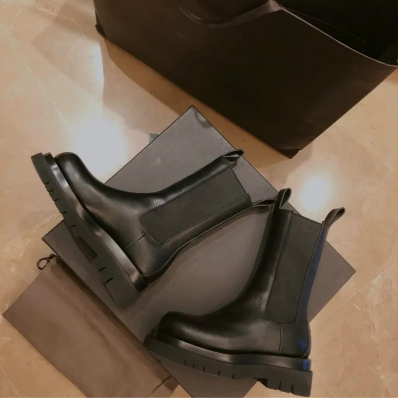 New Winter Boots Ladies Black Boots Chelsea Boots Women Slip on Bota Feminina Platfrom Botas Mujer Short Boots Gladiator Boots