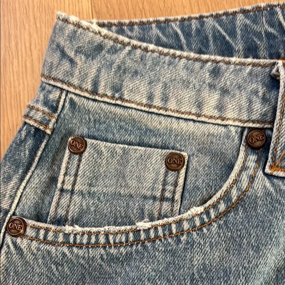 One Teaspoon Distressed Cuffed Blue Denim Shorty Shorts 0120