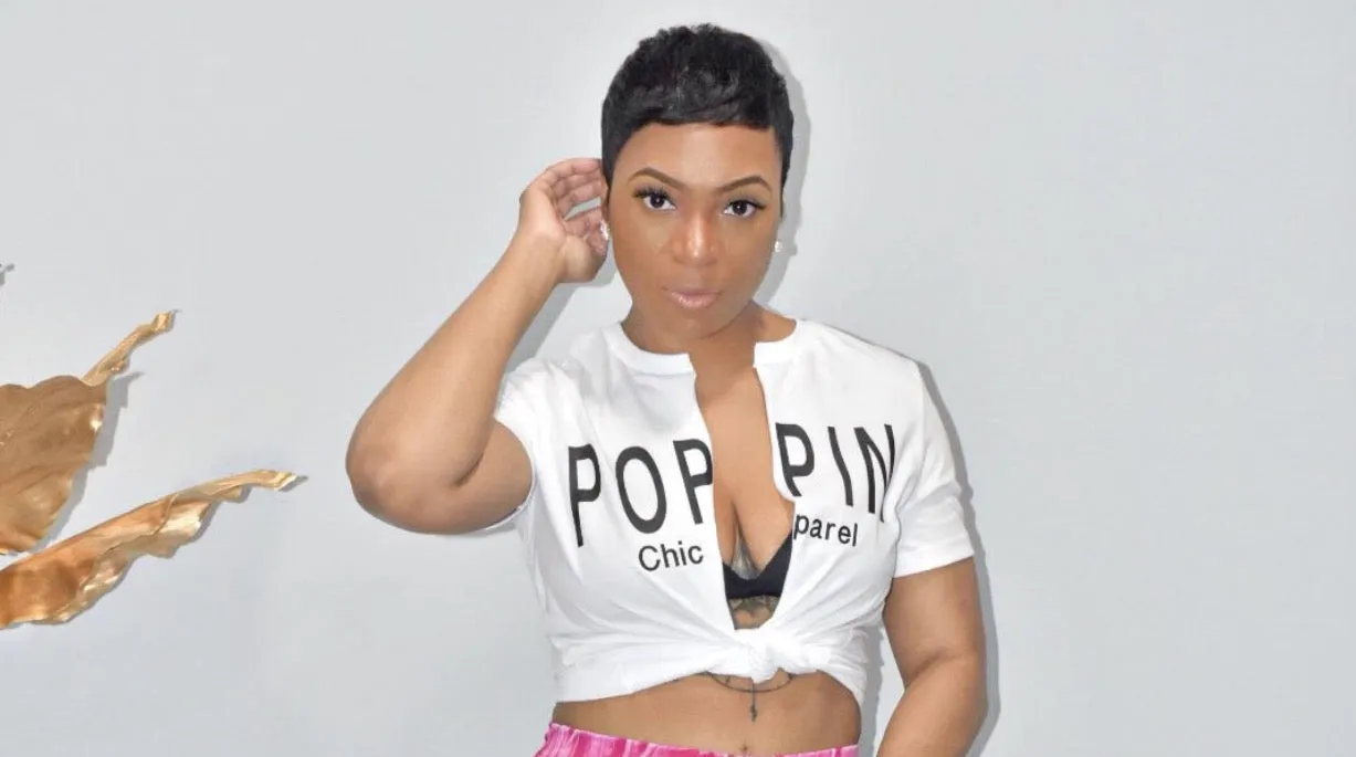 POPPIN Chic Apparel Tee