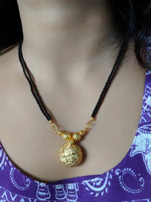 Short Mangalsutra Designs Gold Plated Latest Vati Pendant Traditional Mangalsutra