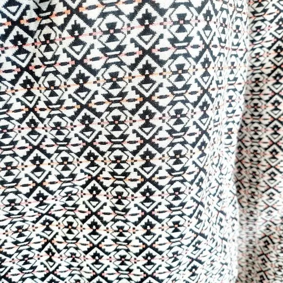 Tart Women's Black and White Blazer