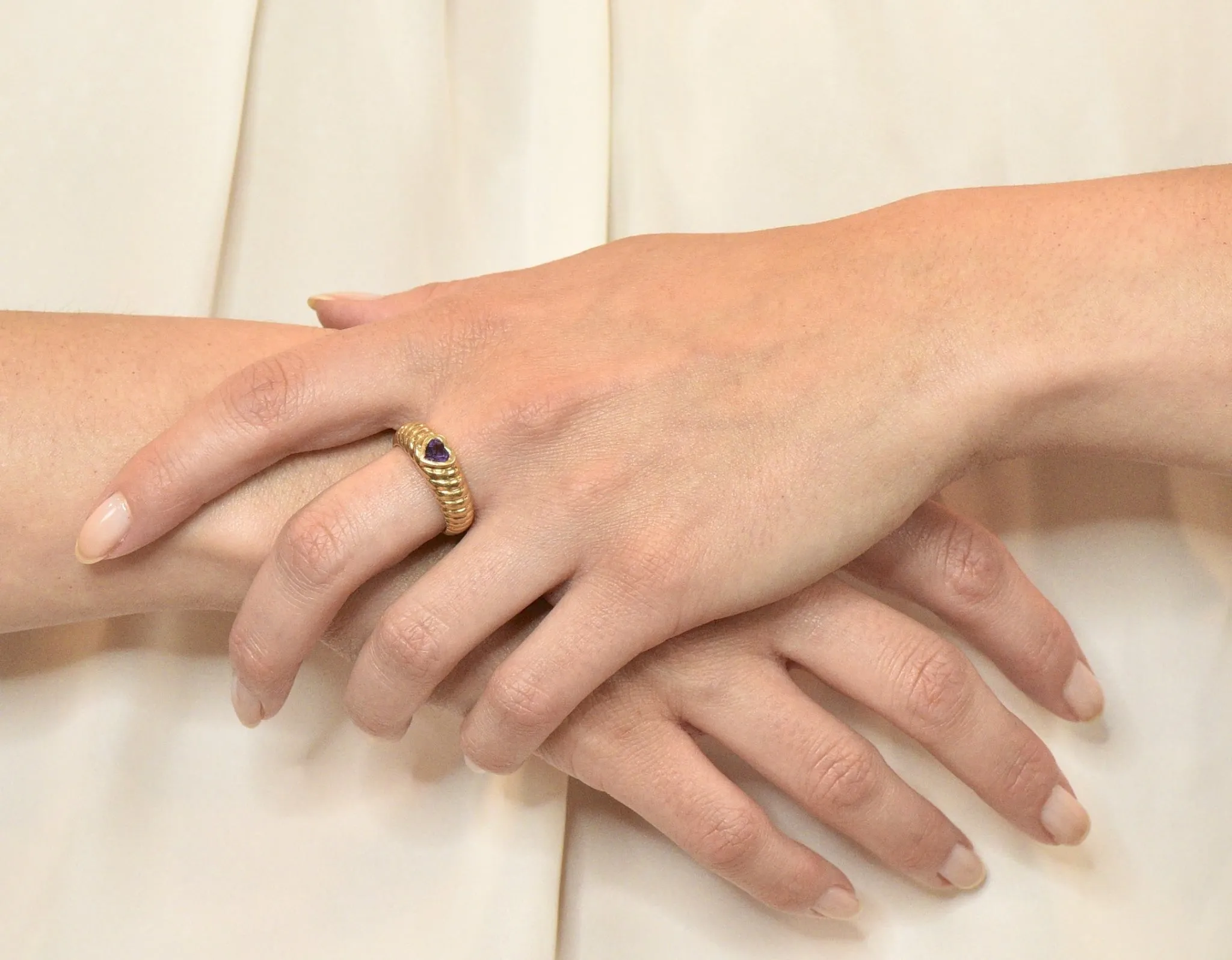 Tiffany & Co. Contemporary Amethyst Heart 18 Karat Gold Ring