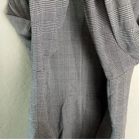 Torrid Houndstooth Plaid Peplum Full Zip Jacket 4X 10447522