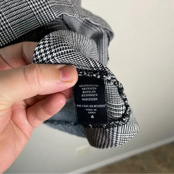 Torrid Houndstooth Plaid Peplum Full Zip Jacket 4X 10447522