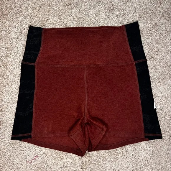 VUORI Aspire Elevation Shorty | Cedar Heather High-Waisted Shorts Size Small