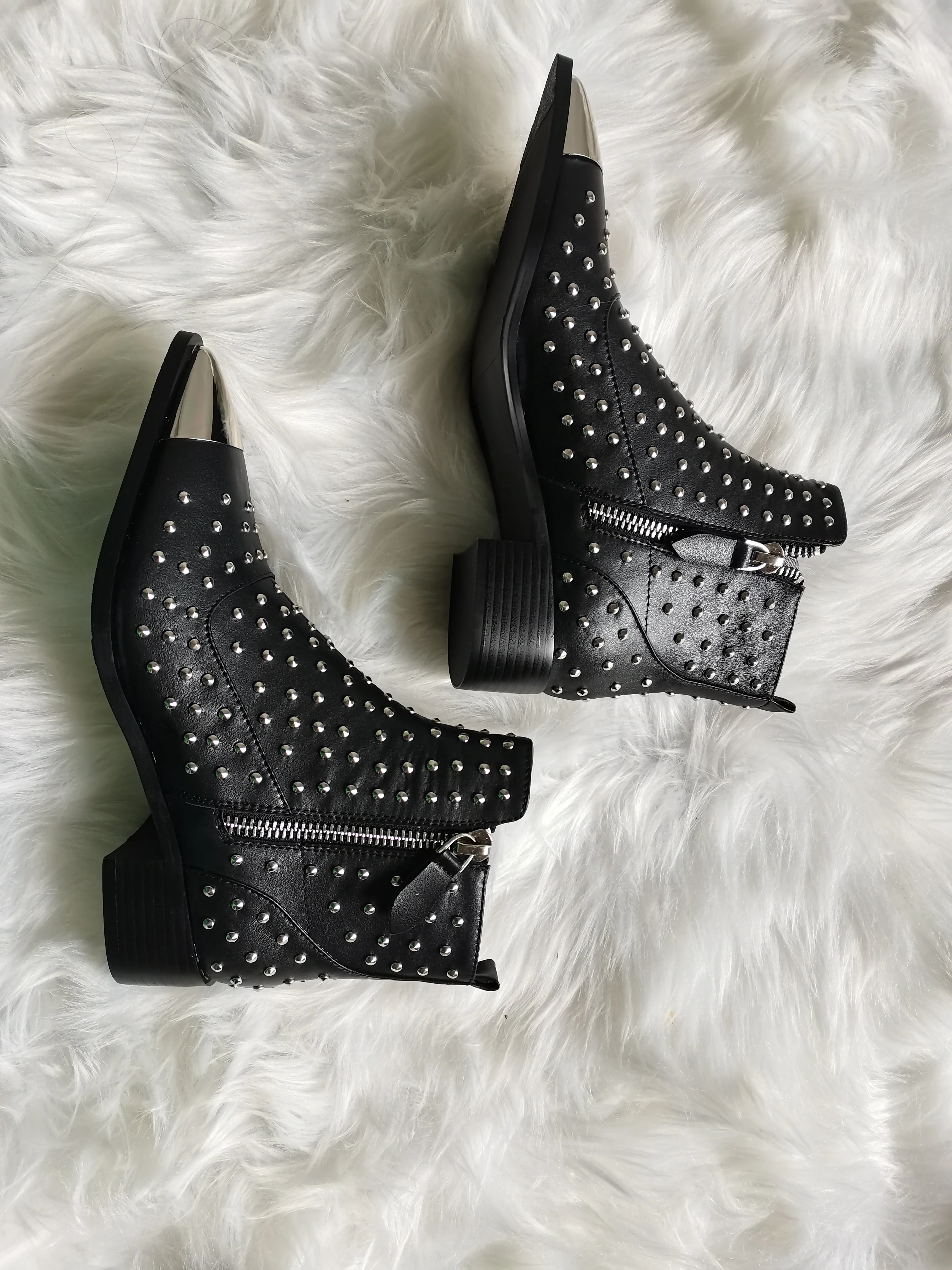 Women Genuine Leather Zipper Rivets Punk Ankle Boots